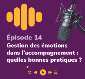 Pochette d'épisode 14 Micro à droite et ondes sonores à gauche "Gestion des émotions dans l'accompagnement : quelles bonnes pratiques ?"